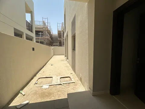 Ход строительства South Bay 3 Premium, Dubai South Residential District — 23 июля 2026, готовность 88,42%, снимок 4 из 10