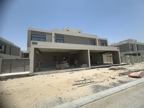 Ход строительства South Bay 3 Premium, Dubai South Residential District — 23 июля 2026, готовность 88,42%, снимок 1 из 10