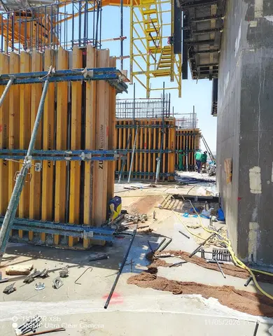 Elitz 3 by Danube, JVC District 13 construction progress — 12 May 2026, 32.49% complete, photo 8 of 11