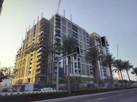 Parkside Views, Dubai Hills Estate construction progress — 4 December 2025, 73.68% complete, photo 6 of 11