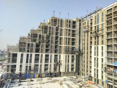 Parkside Views, Dubai Hills Estate construction progress — 4 December 2025, 73.68% complete, photo 2 of 11