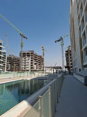 Ход строительства Azizi Riviera 65, Azizi Riviera — 27 марта 2025, готовность 100,00%, снимок 4 из 12