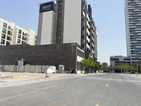 Ход строительства Maya Residences 5, JVT District 1 — 13 августа 2024, готовность 97.07%, снимок 2 из 7