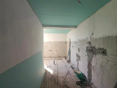 Sapphire 32, JVC District 12 construction progress — 10 July 2026, 62.28% complete, photo 10 of 21