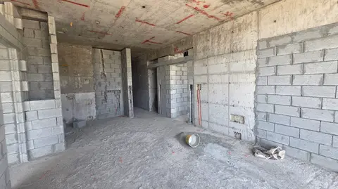 Ход строительства A 99, DubaiLand Residence Complex — 8 апреля 2026, готовность 42.33%, снимок 1 из 7
