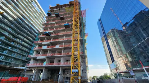 Ход строительства Royal Regency Suites, Business Bay — 22 декабря 2025, готовность 42.33%, снимок 2 из 9