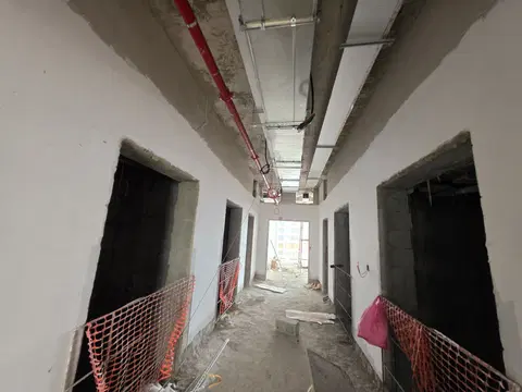 Ход строительства Royal Regency Suites, Business Bay — 19 августа 2026, готовность 56.18%, снимок 7 из 9