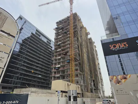 Ход строительства Royal Regency Suites, Business Bay — 19 августа 2026, готовность 56.18%, снимок 5 из 9