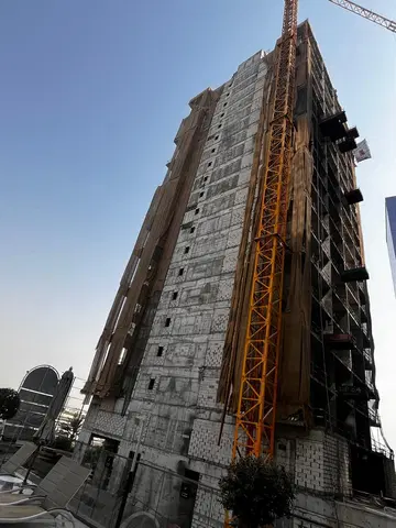 Ход строительства Royal Regency Suites, Business Bay — 19 августа 2026, готовность 56.18%, снимок 2 из 9