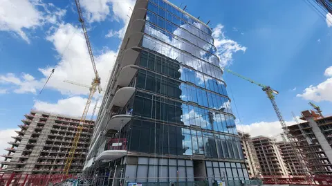 Azizi Venice 3, Azizi Venice construction progress — 6 January 2026, 70.47% complete, photo 9 of 10