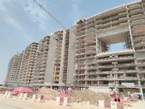 Azizi Venice 4, Azizi Venice construction progress — 16 July 2025, 47.85% complete, photo 3 of 8