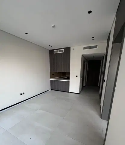 Ход строительства Emerald Vision Tower, JVT District 1 — 15 августа 2025, готовность 100,00%, снимок 13 из 13