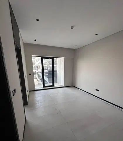 Ход строительства Emerald Vision Tower, JVT District 1 — 15 августа 2025, готовность 100,00%, снимок 8 из 13