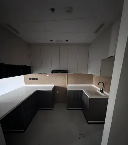 Ход строительства Emerald Vision Tower, JVT District 1 — 15 августа 2025, готовность 100,00%, снимок 7 из 13