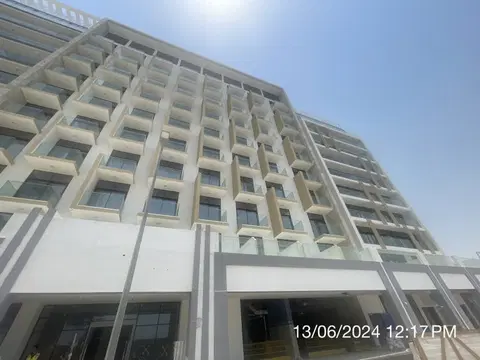 Ход строительства Azizi Riviera 61, Azizi Riviera — 13 июня 2024, готовность 80.56%, снимок 7 из 10