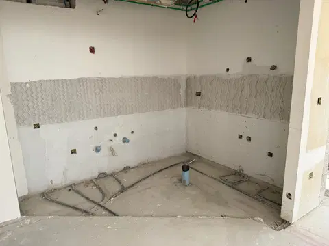 Azizi Venice 1, Azizi Venice construction progress — 21 July 2025, 52.47% complete, photo 4 of 6