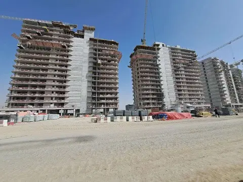 Azizi Venice 5, Azizi Venice construction progress — 10 April 2025, 34.52% complete, photo 3 of 5