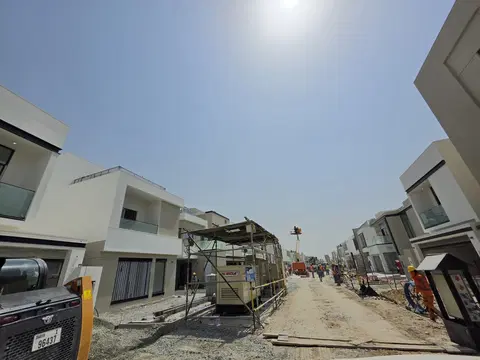 Sobha Reserve, Liwan construction progress — 5 August 2026, 75.01% complete, photo 3 of 12