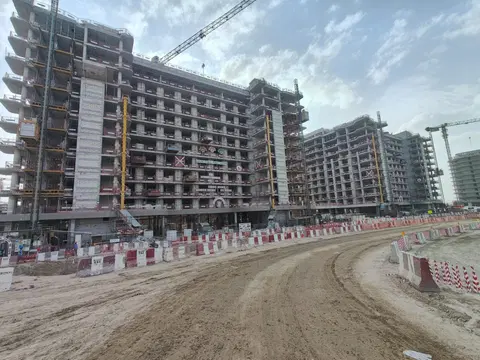 Azizi Venice 8, Azizi Venice construction progress — 16 December 2025, 44.44% complete, photo 4 of 12