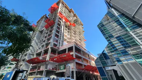 The Crestmark, Business Bay construction progress — 23 December 2025, 31.52% complete, photo 5 of 12