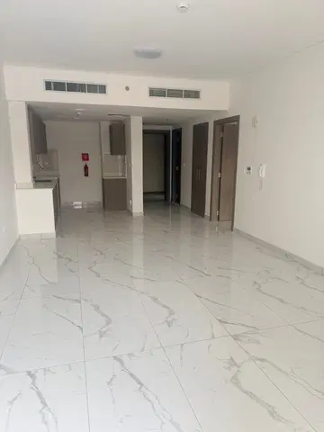 Ход строительства Moonsa Residences, International City 2 — 31 марта 2026, готовность 95,02%, снимок 7 из 10