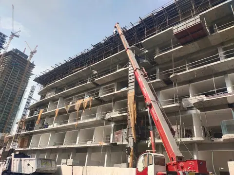 10 Oxford, JVC District 10 construction progress — 27 August 2025, 50.09% complete, photo 5 of 8