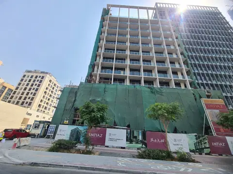 Ход строительства Hyde Walk Residence, Jumeirah Garden City — 22 июня 2025, готовность 74.93%, снимок 6 из 8