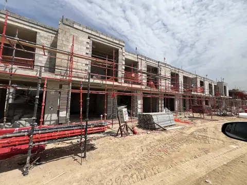 Ход строительства Haven By Aldar 1, DubaiLand Residence Complex — 13 апреля 2026, готовность 27.64%, снимок 3 из 8