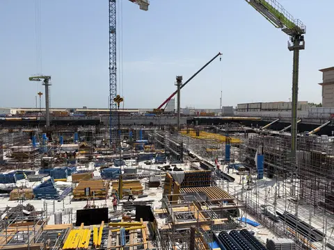 Ход строительства Armani Beach Residences Palm Jumeirah, The Palm Crescent — 20 июля 2026, готовность 10,17%, снимок 2 из 8