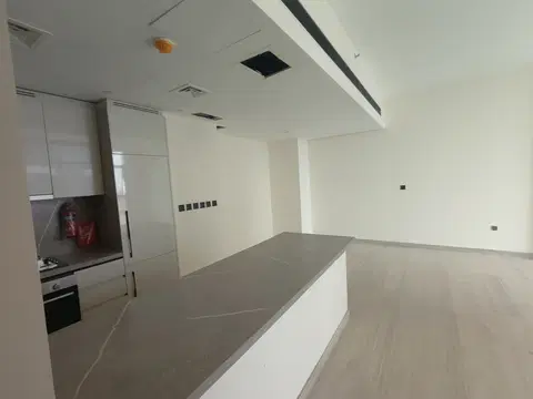 Ход строительства Helvetia Residences, JVC District 14 — 22 сентября 2026, готовность 98,50%, снимок 4 из 9