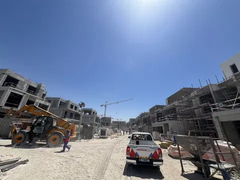 Ход строительства The Beachfront Villas By Ellington, Majan — 9 июня 2026, готовность 35,44%, снимок 7 из 8