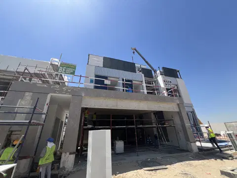 Ход строительства The Beachfront Villas By Ellington, Majan — 9 июня 2026, готовность 35,44%, снимок 4 из 8