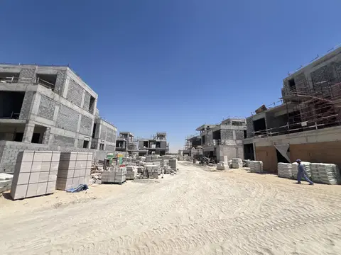 Ход строительства The Beachfront Villas By Ellington, Majan — 9 июня 2026, готовность 35,44%, снимок 3 из 8