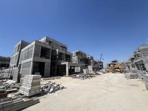 Ход строительства The Beachfront Villas By Ellington, Majan — 9 июня 2026, готовность 35,44%, снимок 2 из 8