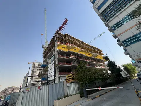 Ход строительства Samana Park Meadows, DubaiLand Residence Complex — 18 июня 2026, готовность 27,27%, снимок 4 из 7
