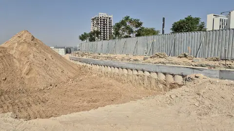Samana Avenue, DubaiLand Residence Complex construction progress — 17 June 2025, 1.93% complete, photo 5 of 5