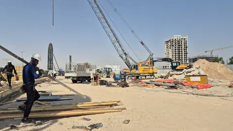 Samana Avenue, DubaiLand Residence Complex construction progress — 17 June 2025, 1.93% complete, photo 4 of 5
