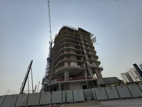 Samana Avenue, DubaiLand Residence Complex construction progress — 1 October 2026, 31.79% complete, photo 1 of 7