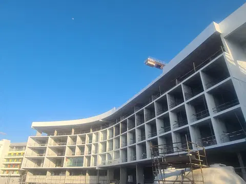 Ход строительства Marbella Resort Hotel, A Vignette Collection World Islands Dubai, World Islands — 26 февраля 2026, готовность 46,85%, снимок 5 из 12