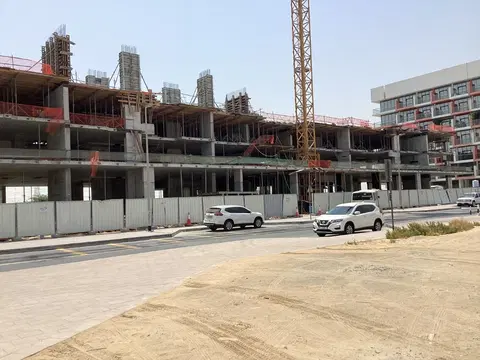 Ход строительства The Corner, DubaiLand Residence Complex — 20 мая 2025, готовность 17.27%, снимок 4 из 6