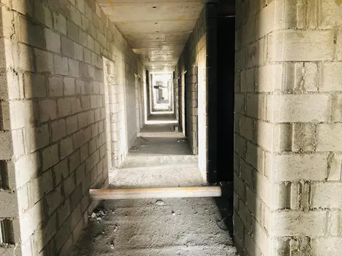 Ход строительства The Corner, DubaiLand Residence Complex — 8 сентября 2025, готовность 25.40%, снимок 4 из 6