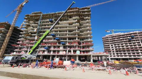 Azizi Venice 10, Azizi Venice construction progress — 6 January 2026, 31.27% complete, photo 1 of 10