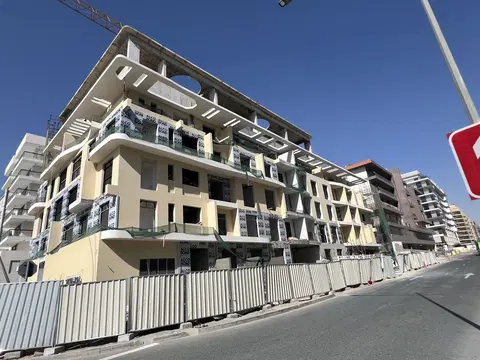 Ход строительства The Maiden Residence, International City 2 — 14 мая 2026, готовность 73.02%, снимок 2 из 9