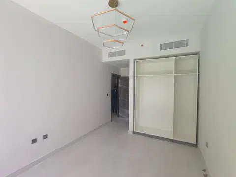 Ход строительства Casa Vista Residence By Golden Woods, Jumeirah Village Circle — 9 июня 2026, готовность 90,05%, снимок 2 из 10