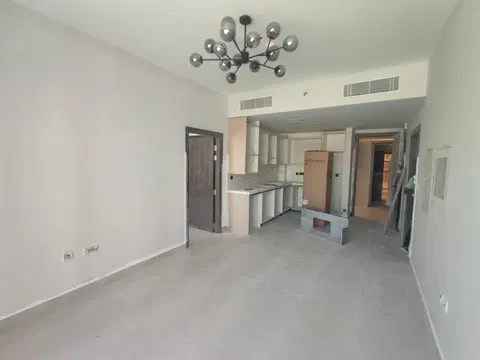 Ход строительства Casa Vista Residence By Golden Woods, Jumeirah Village Circle — 9 июня 2026, готовность 90,05%, снимок 1 из 10