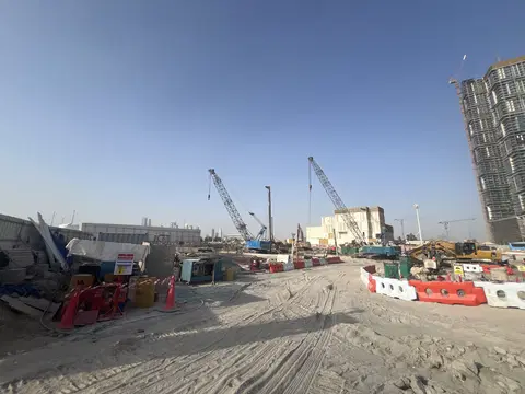 Amaal 8, Ras Al Khor Industrial Area 1 construction progress — 16 July 2026, 7.03% complete, photo 1 of 5