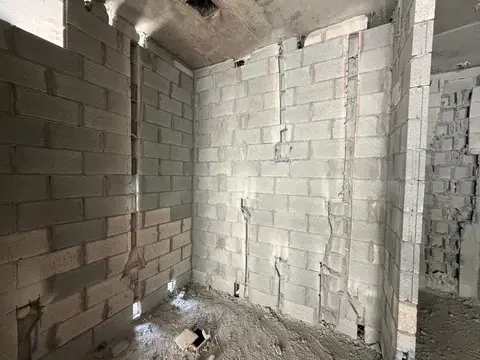 Ход строительства Weybridge Gardens 2, DubaiLand Residence Complex — 5 августа 2026, готовность 33,68%, снимок 9 из 32