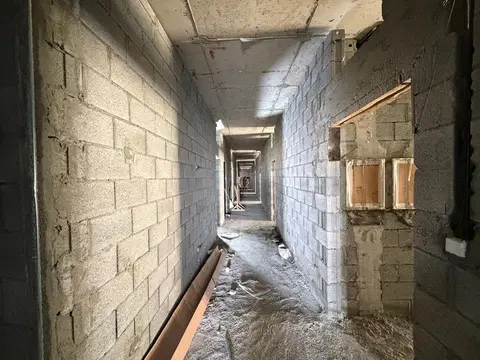 Ход строительства Weybridge Gardens 2, DubaiLand Residence Complex — 5 августа 2026, готовность 33,68%, снимок 3 из 32