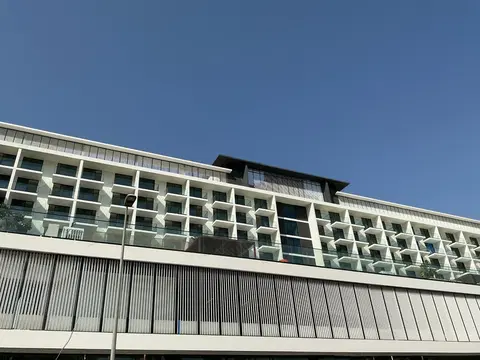 Binghatti Phoenix, JVC District 13 construction progress — 15 October 2025, 100.00% complete, photo 7 of 19