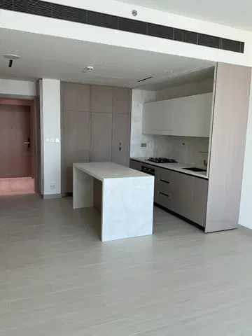 Binghatti Phoenix, JVC District 13 construction progress — 15 October 2025, 100.00% complete, photo 3 of 19